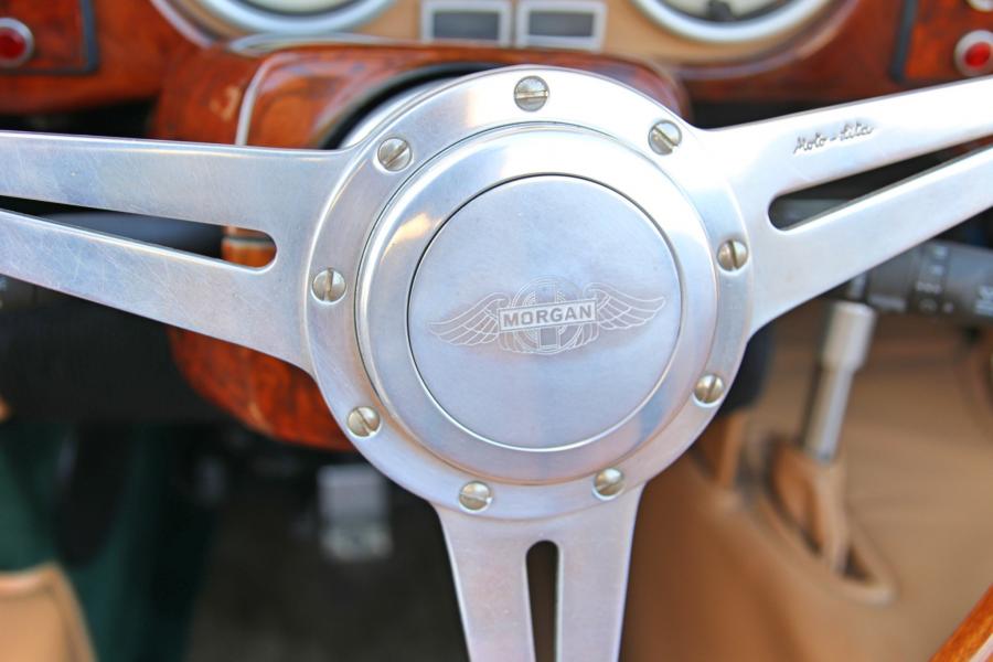 Детали интерьера Morgan Roadster 2005 года  (фото 88 из 146)